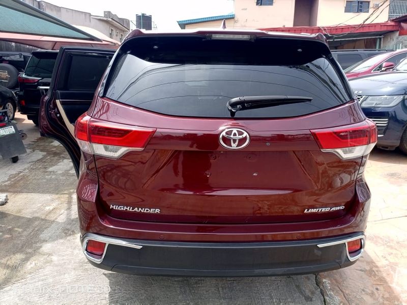 Thumbnail 12 of 2019 Toyota Highlander LIMITED